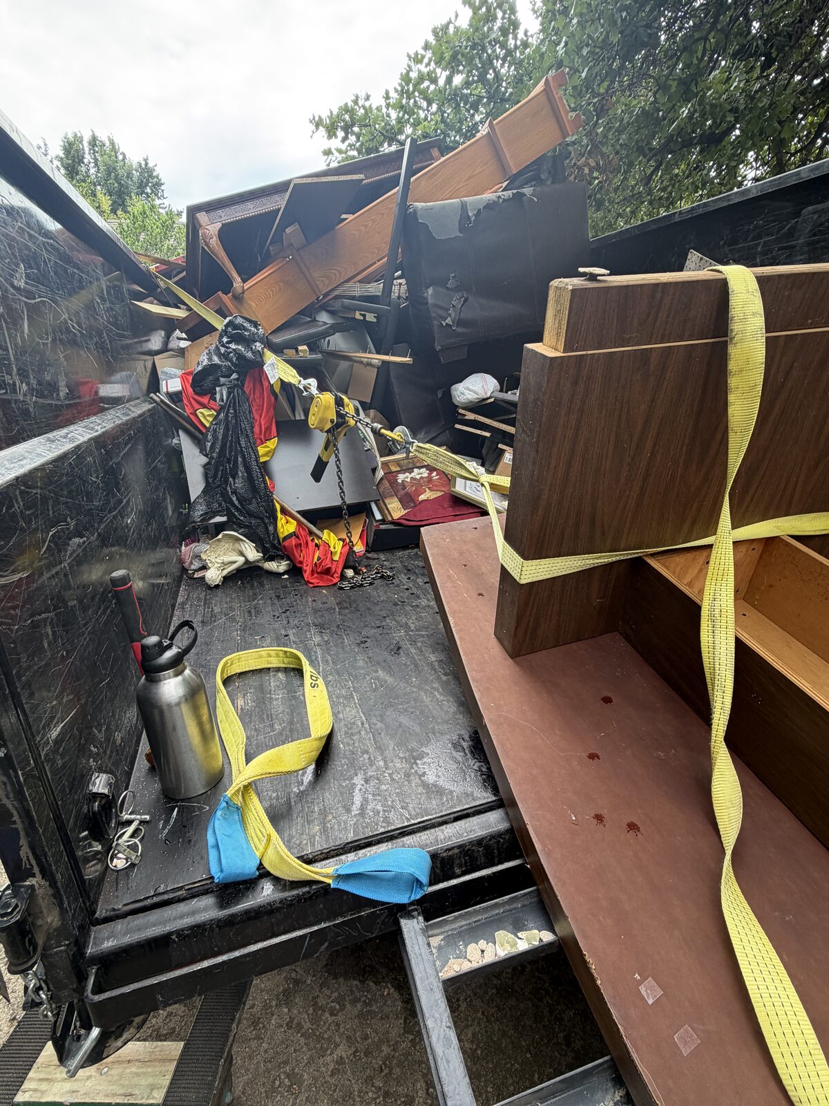 Full estate cleanout haul
